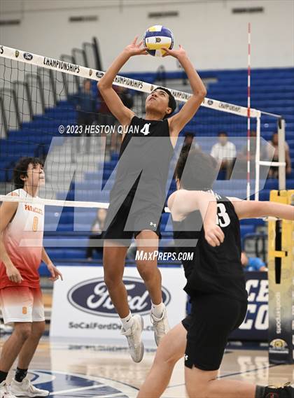 Thumbnail 2 in Wiseburn- Da Vinci vs. Paraclete (CIF-SS D5 Final) photogallery.