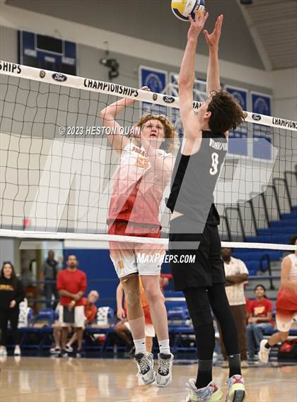 Thumbnail 2 in Wiseburn- Da Vinci vs. Paraclete (CIF-SS D5 Final) photogallery.