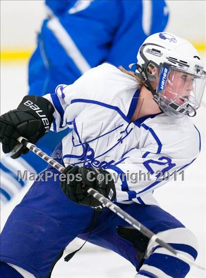 Thumbnail 1 in Red Wing vs Silver Bay (Schwan Cup) photogallery.