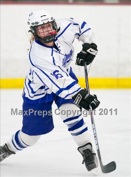 Thumbnail 3 in Red Wing vs Silver Bay (Schwan Cup) photogallery.