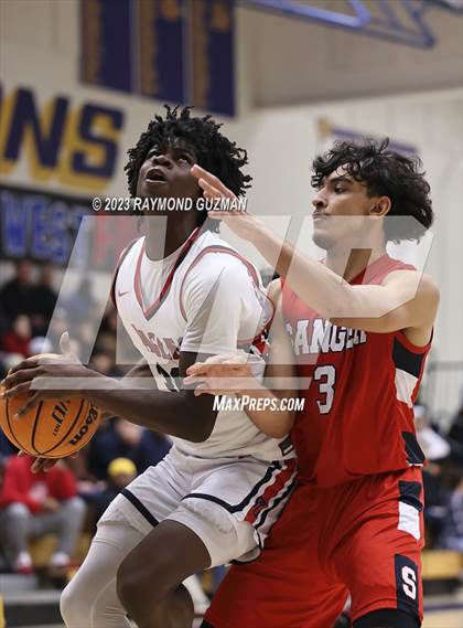 Thumbnail 3 in Sanger vs. Pleasant Grove photogallery.