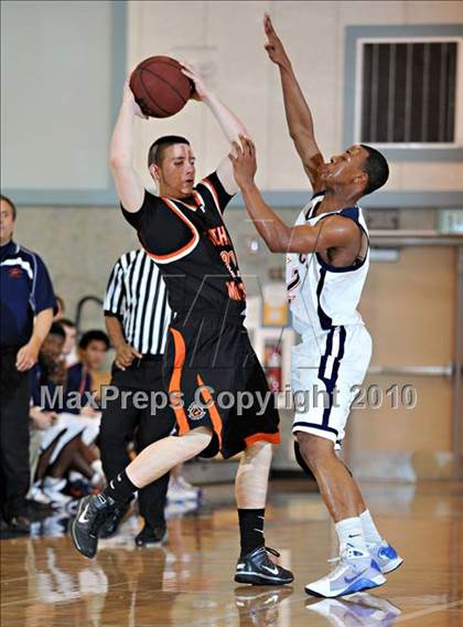 Thumbnail 3 in Foothill vs. Cosumnes Oaks photogallery.