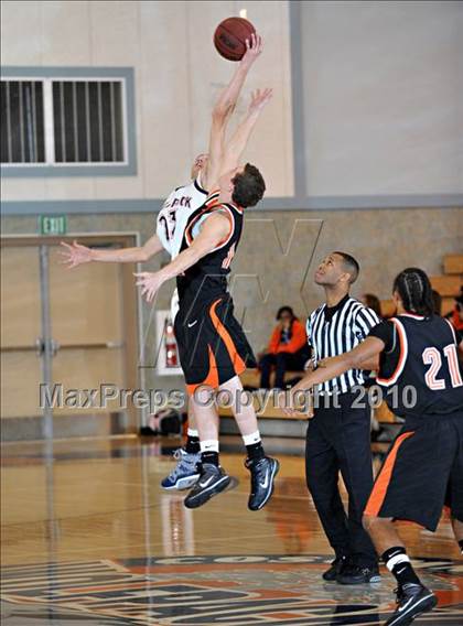 Thumbnail 3 in Foothill vs. Cosumnes Oaks photogallery.