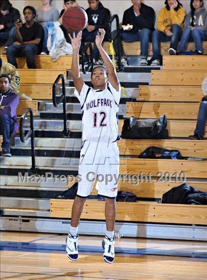 Thumbnail 1 in Foothill vs. Cosumnes Oaks photogallery.
