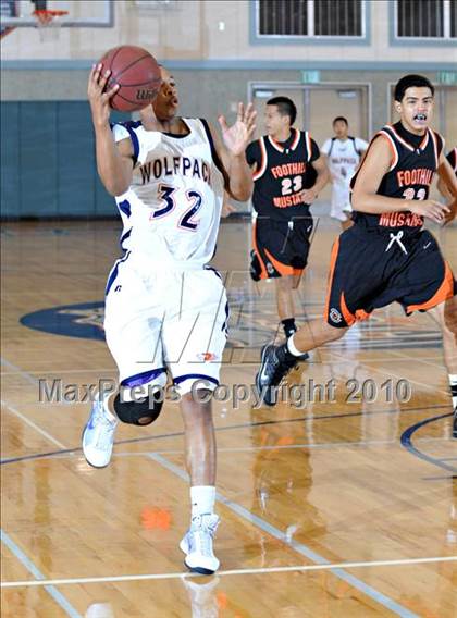 Thumbnail 1 in Foothill vs. Cosumnes Oaks photogallery.