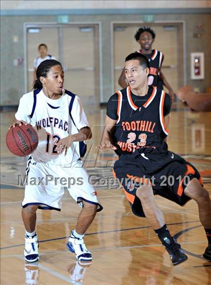 Thumbnail 2 in Foothill vs. Cosumnes Oaks photogallery.