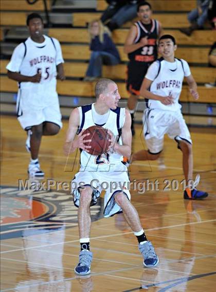 Thumbnail 1 in Foothill vs. Cosumnes Oaks photogallery.
