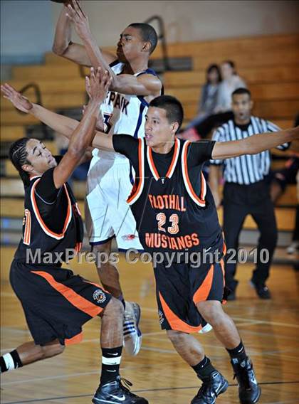 Thumbnail 2 in Foothill vs. Cosumnes Oaks photogallery.