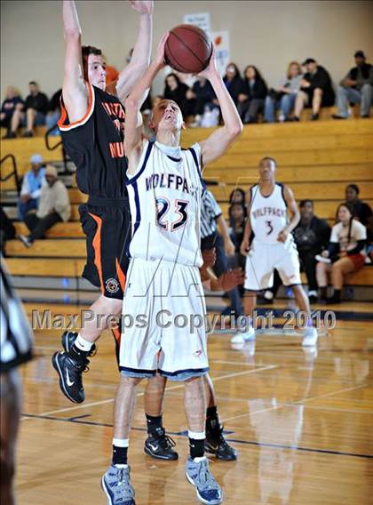 Thumbnail 3 in Foothill vs. Cosumnes Oaks photogallery.