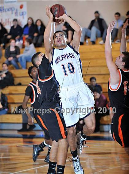 Thumbnail 2 in Foothill vs. Cosumnes Oaks photogallery.