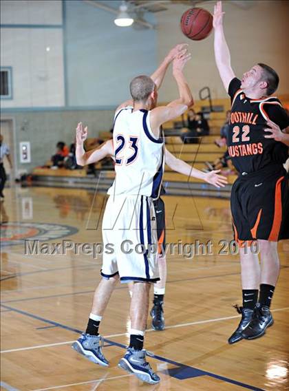 Thumbnail 2 in Foothill vs. Cosumnes Oaks photogallery.