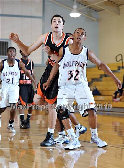 Thumbnail 3 in Foothill vs. Cosumnes Oaks photogallery.