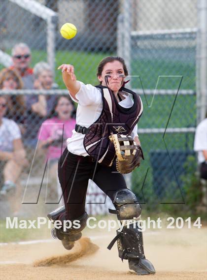 Thumbnail 2 in Minisink Valley @ Kingston (Section 9 Class AA Quarterfinal) photogallery.