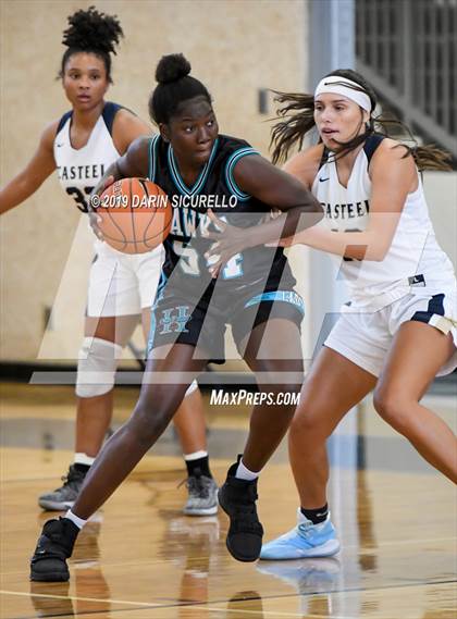 Thumbnail 2 in Casteel vs. Highland (NIKE Tournament of Champions) photogallery.