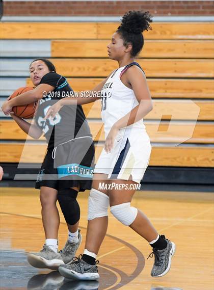 Thumbnail 1 in Casteel vs. Highland (NIKE Tournament of Champions) photogallery.
