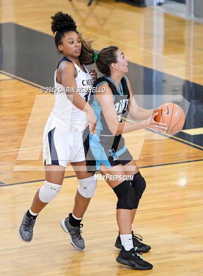 Thumbnail 3 in Casteel vs. Highland (NIKE Tournament of Champions) photogallery.