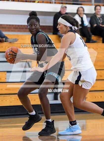 Thumbnail 1 in Casteel vs. Highland (NIKE Tournament of Champions) photogallery.
