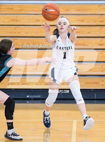 Thumbnail 2 in Casteel vs. Highland (NIKE Tournament of Champions) photogallery.