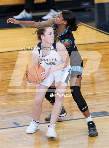 Thumbnail 2 in Casteel vs. Highland (NIKE Tournament of Champions) photogallery.
