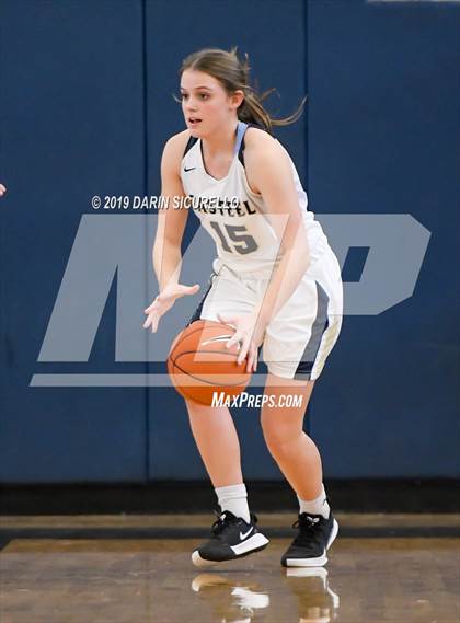 Thumbnail 1 in Casteel vs. Highland (NIKE Tournament of Champions) photogallery.