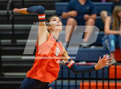 Thumbnail 1 in Hays @ Glenn photogallery.