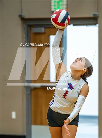 Thumbnail 1 in Hays @ Glenn photogallery.