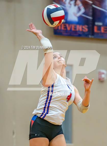 Thumbnail 2 in Hays @ Glenn photogallery.