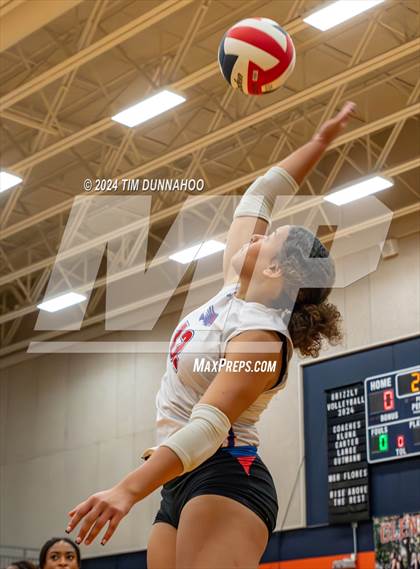 Thumbnail 2 in Hays @ Glenn photogallery.