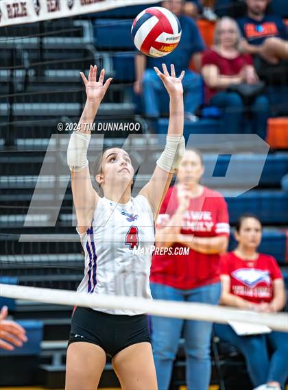 Thumbnail 2 in Hays @ Glenn photogallery.
