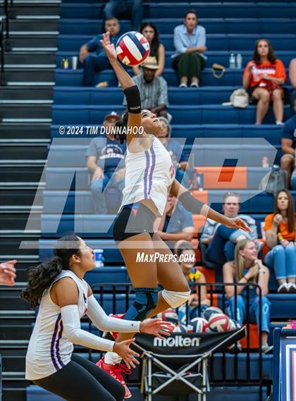 Thumbnail 2 in Hays @ Glenn photogallery.