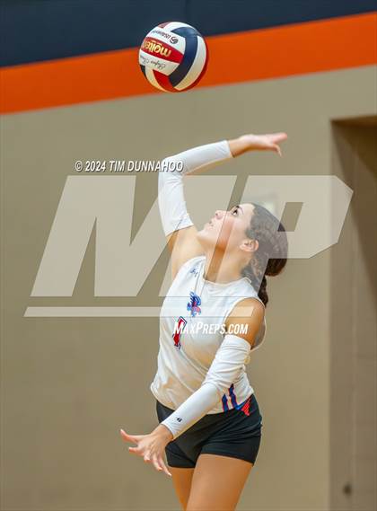 Thumbnail 1 in Hays @ Glenn photogallery.