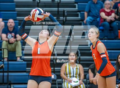 Thumbnail 3 in Hays @ Glenn photogallery.