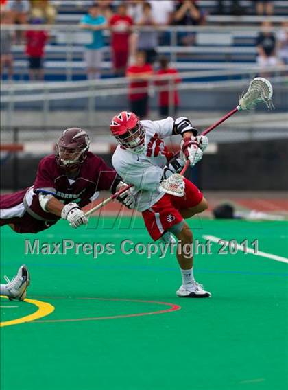 Thumbnail 1 in Garden City vs. Jamesville-DeWitt (NYSPHSAA Class B Final) photogallery.
