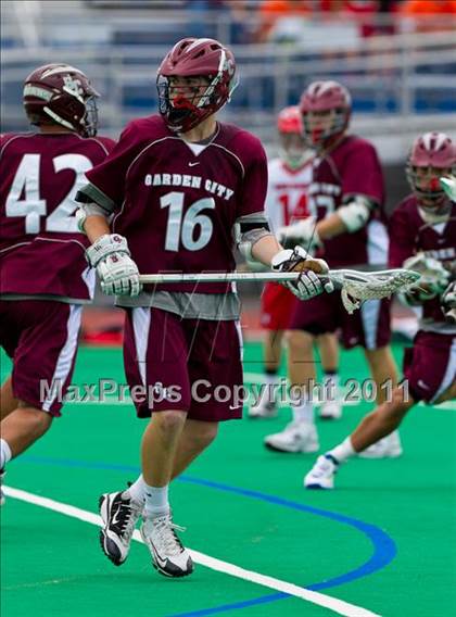 Thumbnail 1 in Garden City vs. Jamesville-DeWitt (NYSPHSAA Class B Final) photogallery.