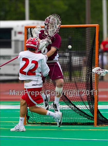 Thumbnail 1 in Garden City vs. Jamesville-DeWitt (NYSPHSAA Class B Final) photogallery.