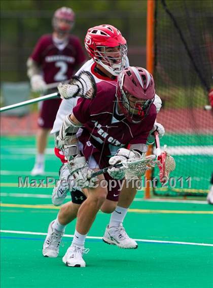 Thumbnail 3 in Garden City vs. Jamesville-DeWitt (NYSPHSAA Class B Final) photogallery.