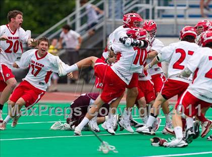 Thumbnail 1 in Garden City vs. Jamesville-DeWitt (NYSPHSAA Class B Final) photogallery.