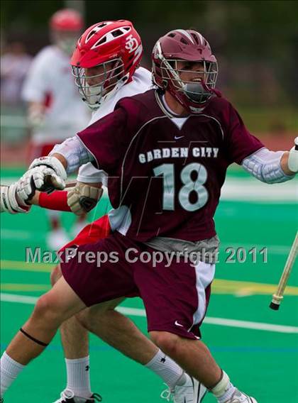 Thumbnail 1 in Garden City vs. Jamesville-DeWitt (NYSPHSAA Class B Final) photogallery.