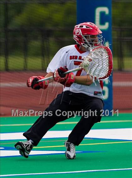 Thumbnail 1 in Garden City vs. Jamesville-DeWitt (NYSPHSAA Class B Final) photogallery.