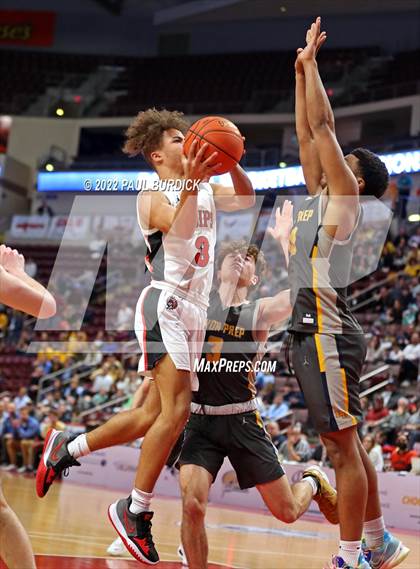 Thumbnail 3 in Devon Prep vs. Aliquippa (PIAA 3A Championship) photogallery.