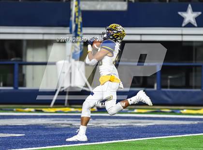 Thumbnail 3 in Stephenville vs. Kennedale (UIL 4A Division 1 Semifinal) photogallery.