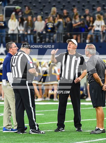 Thumbnail 1 in Stephenville vs. Kennedale (UIL 4A Division 1 Semifinal) photogallery.
