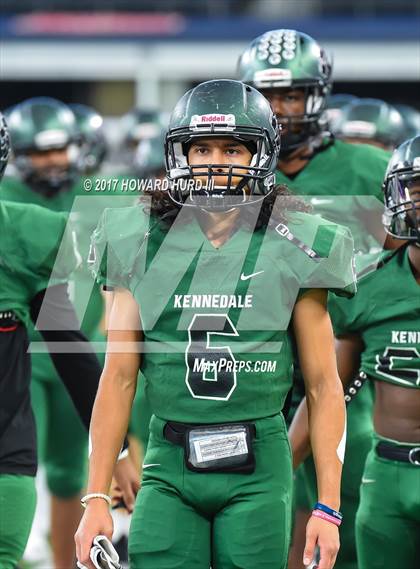 Thumbnail 2 in Stephenville vs. Kennedale (UIL 4A Division 1 Semifinal) photogallery.
