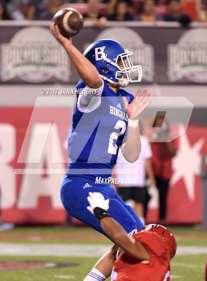Thumbnail 1 in Kakuku vs. Bingham (Polynesian Football Classic) photogallery.