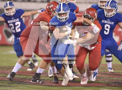 Thumbnail 1 in Kakuku vs. Bingham (Polynesian Football Classic) photogallery.