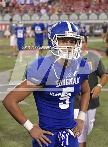 Thumbnail 3 in Kakuku vs. Bingham (Polynesian Football Classic) photogallery.