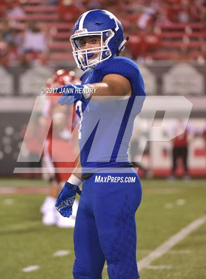 Thumbnail 3 in Kakuku vs. Bingham (Polynesian Football Classic) photogallery.