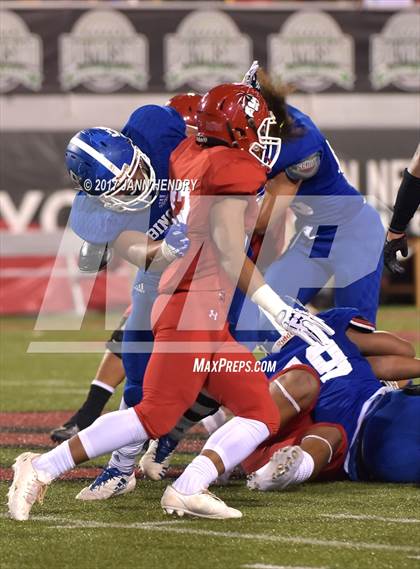 Thumbnail 3 in Kakuku vs. Bingham (Polynesian Football Classic) photogallery.
