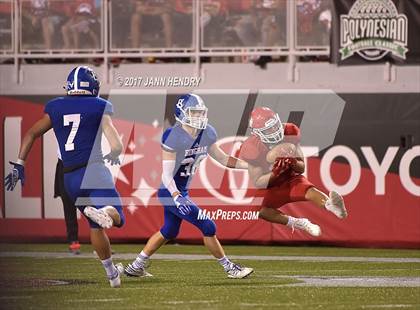 Thumbnail 1 in Kakuku vs. Bingham (Polynesian Football Classic) photogallery.