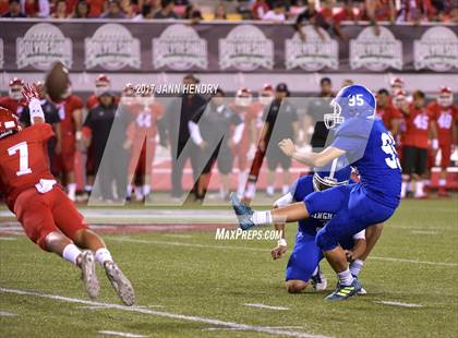 Thumbnail 3 in Kakuku vs. Bingham (Polynesian Football Classic) photogallery.